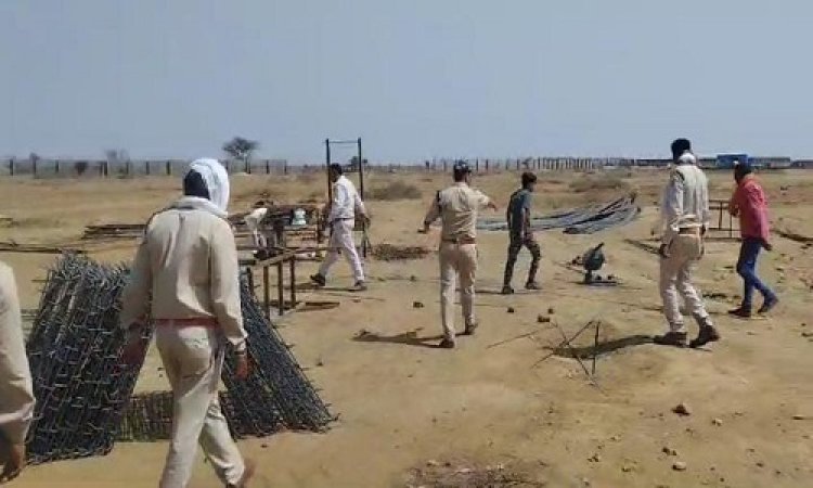 BIG NEWS : कंपनी कर रही निर्माण कार्य, भूमि को लेकर राजस्व और वन विभाग आमने-सामने, जब की जप्ती की कार्यवाही, तो इनके खिलाफ ही प्रकरण दर्ज कराने के प्रयास, मामला जावद क्षेत्र का, पढ़े खबर