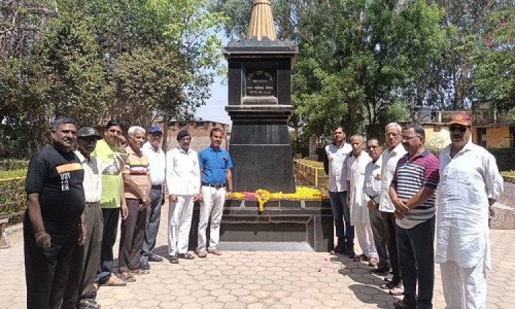 NEWS : गौरव दिवस, शहीद स्मारक पर संस्थाओं ने अर्पित किए श्रद्धा सुमन, दी श्रद्धांजलि, शहीदों को किया याद, पढ़े खबर