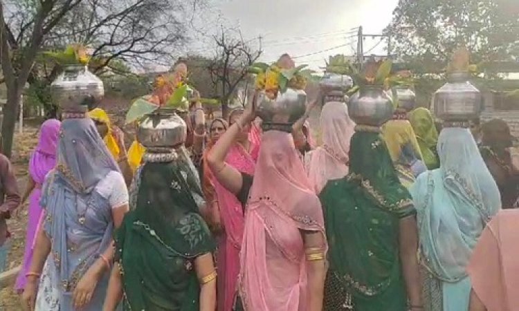 NEWS : ग्राम देवरी खवासा में सात दिवसीय देवनारायण कथा का भव्य आयोजन, कलश यात्रा से हुआ आगाज, पंडित नारायण धनगर के मुखारविंद होगा वाचन, पढ़े खबर