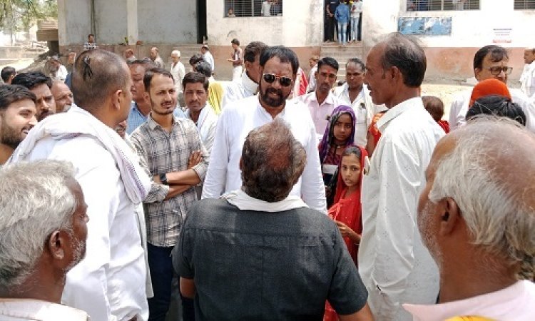 NEWS : जल गंगा संवर्धन अभियान, ग्राम ढंढेरी पहुंचे विधायक मारू, कार्यक्रम में हुए शामिल, पौधारोपण के बाद किया डोम निर्माण का भूमिपुजन, पढ़े खबर