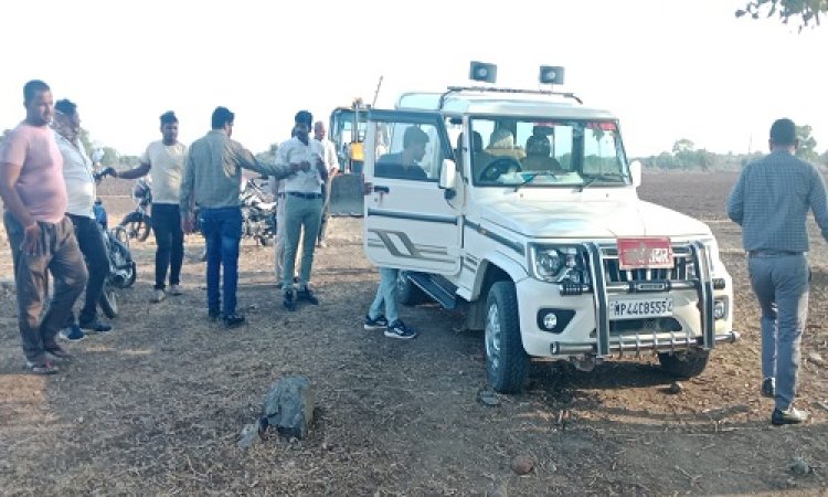 NEWS : अवैध उत्खनन की शिकायत, और कार्यवाही करने पहुंची प्रशासनिक टीम, पर पहले ही गायब हुए खनन माफिया, मौका पंचनामा तैयार, अब जांच शुरू, पढ़े खबर