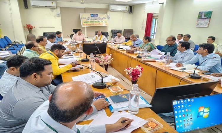 NEWS : जिला स्तरीय बैंकर्स समन्वय समिति की बैठक संपन्न, जिला कलेक्टर दिनेश जैन बोले- योजनाओं में लक्ष्य के अनुरूप हितग्राहियों को लाभान्वित करना सुनिश्चित करें, पढ़े खबर