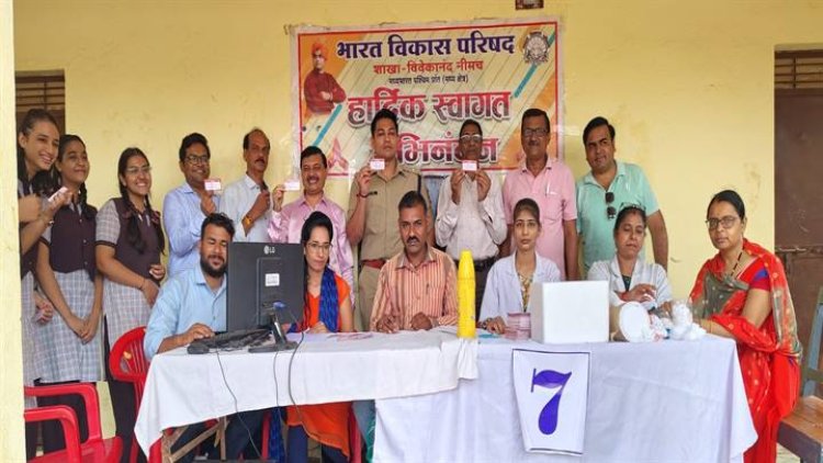 BIG NEWS : ब्लड ग्रुप जांच शिविर, नीमच जिले के नाम बड़ी उपलब्धि, एक दिन में बनाएं दो वर्ल्ड रिकॉर्ड, जिला कलेक्टर ने इन्हें दिया सारा श्रेय, पढ़े खबर