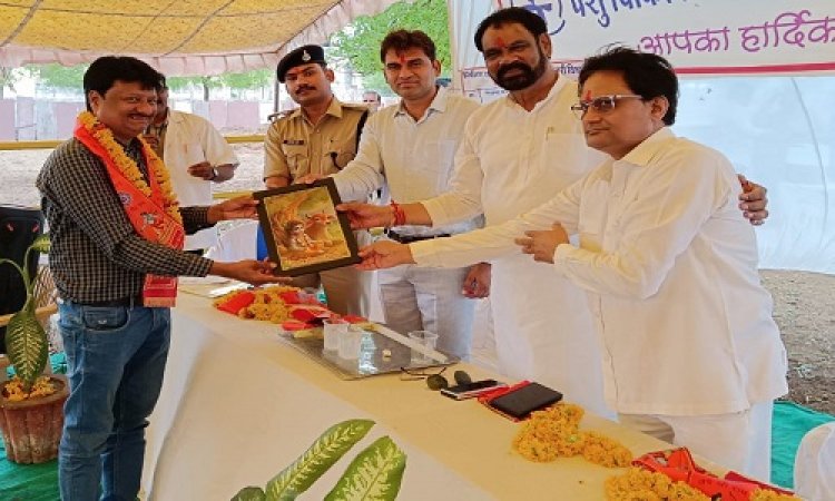 NEWS : गौवंश रक्षा वर्ष, मानासा में विशेष कार्यक्रम संपन्न, दानदाताओं का किया सम्मान, विधायक मारु बोले- गौवंश की रक्षा करना हर नागरिक का कर्तव्य, पढ़े खबर