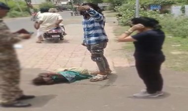 BIG NEWS : नीमच में सड़क किनारे बैठी बालिका, अचानक आई कार, और हो गया ये हादसा, लक्ष्मी की दर्दनाक मौत, बघाना पुलिस जुटी जांच में, पढ़े खबर