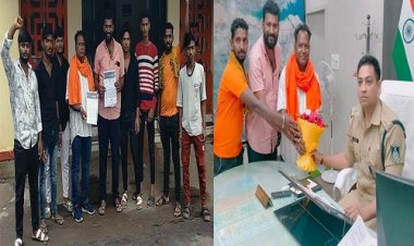 BIG NEWS : नीमच में लहराया फिलिस्तीन का झंडा, कार्यवाही की उठ रहीं मांग, शिवसेना युवासेना ने पुलिस कप्तान को सौंपा ज्ञापन, कुछ यूं किया विरोध प्रदर्शन, पढ़े खबर