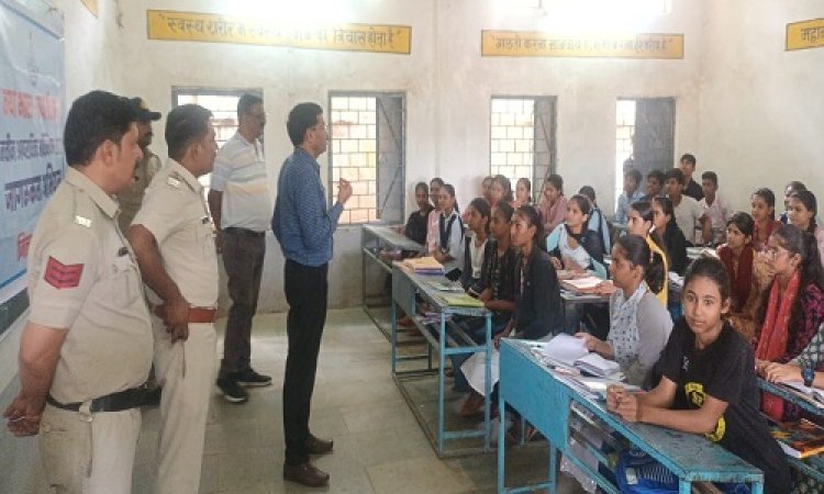 BIG NEWS : नए कानून के प्रति जागरूकता के प्रयास, स्कूल व कॉलेजों में पहुंचे पुलिस अधिकारी, इन विशेष कार्यक्रमों का हुआ आयोजन, विद्यार्थियों को दी कई अहम जानकारियां, पढ़े खबर
