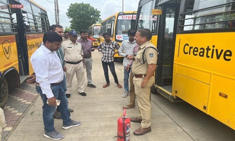 NEWS : RTO और यातायात टीम की संयुक्त कार्यवाही, इन स्कूलों में पहुंचे अधिकारी, बसों और दस्तावेजों सहित इनकी जांच, नियमानुसार संचालन के दिए निर्देश, पढ़े खबर
