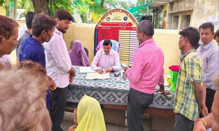 NEWS : कुचड़ोद एवं बामनबर्डी में जिला कलेक्‍टर ने सुनी राजस्‍व संबंधी समस्‍याएं, अविवादित एवं फौती नामांतरण एक माह में करने के निर्देश, पढ़े खबर