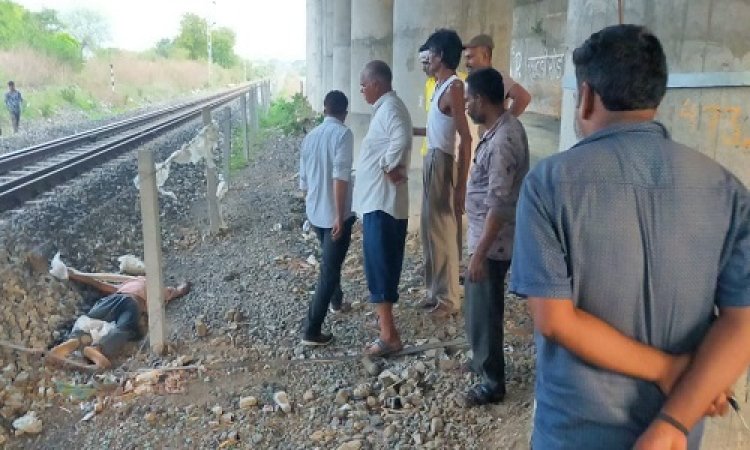 BIG BREAKING : ट्रैन की चपेट में आने से व्यक्ति की मौत, पहचान अब तक नहीं, पिपलियामंडी पुलिस जुटी जांच में, पढ़े नरेंद्र राठौर की खबर