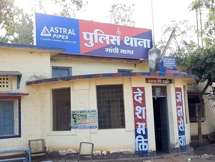 BIG NEWS : इस बात से नाराज, और घर से लापता हुई नाबालिग, जब गांधी सागर थाने पहुंची शिकायत, तो हरकत में आई पुलिस, फिर यहां से बालिका को किया दस्तयाब, पढ़े खबर