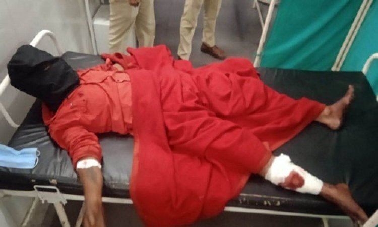 BIG REPORT : कांस्टेबल पर चाकू से हमला, घेराबंदी में खाकी पर ही तानी बंदूक, फिर पुलिस ने किया बदमाश का शॉर्ट एनकाउंटर, पैर में लगी गोली, मामला उज्जैन का, पढ़े पूरी खबर