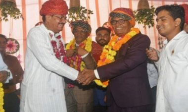 NEWS : डॉक्टर मेघवाल व नर्सिंग अधीक्षक कमाली हुए सेवानिवृत्त, सम्मान समारोह में पहुंचे पूर्व मंत्री आंजना, सफल राजकीय सेवा कार्यकाल के लिए दी बधाई, पढ़े खबर