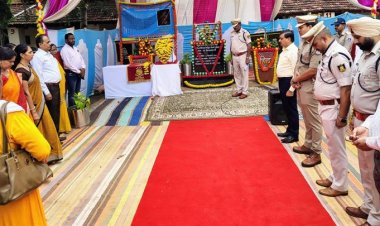 NEWS : शहादत दिवस, CRPF के शहीद मेघराज सैनी को कलेक्‍टर एवं एसपी ने दी श्रृंद्धाजली, दो मिनट का मौत भी, पढ़े खबर