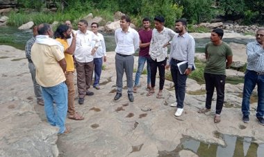 NEWS : मनासा SDM सहित प्रशासनिक अधिकारी पहुंचे झरनेश्वर महादेव, निरीक्षण किया, और दिए आवश्यक निर्देश, पढ़े मनीष जोलान्या की खबर
