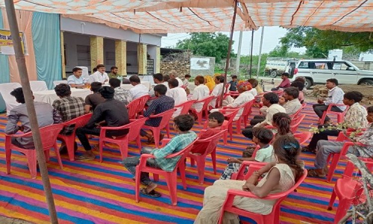 NEWS : 50 साल में पहली बार गांव में आयोजित हुआ राजस्व शिविर, ग्रामीणों में दिखा उत्साह, बढ़-चढ़कर लिया हिस्सा, पढ़े आजाद नीलगर की खबर