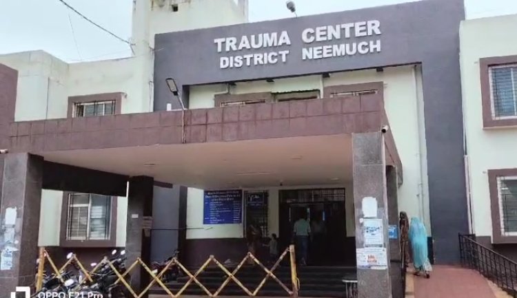 OMG ! जिला चिकित्सालय में उपचार के लिए भर्ती, देर रात युवक ने उठाया ये खौफनाक कदम, हो गई अकाल मौत, अस्पताल में मचा हड़कंप, कैंट पुलिस जुटी जांच में, पढ़े खबर