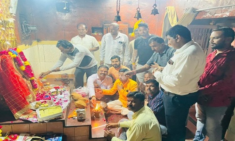 NEWS : क्षेत्र में अच्छी बारिश की कामना, और भक्ति में लगे नगर परिषद के अधिकारी-कर्मचारी, की भेंसाखेड़ा माताजी की पूजा-अर्चना, पढ़े नरेंद्र राठौर की खबर
