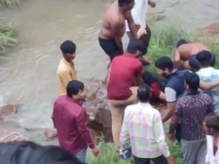 BIG NEWS : सुखानंद धाम में हादसा, कुंड में नहाने गया नीमच का जगदीश, और हो गई अकाल मौत, MP-राजस्थान पुलिस की टीम पहुंची मौके पर, फिर शव निकाला बाहर, क्या तीन साल पहले भी हुई थी ऐसी घटना...! पढ़े खबर 
