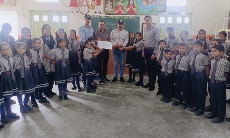 NEWS : पिपलियामंडी और नारायणगढ़ के स्कूल से सरहद पर भेजे रक्षा सूत्र, वीर जवानों की कलाई पर बंधेगी खुशियों की राखी, पढ़े खबर