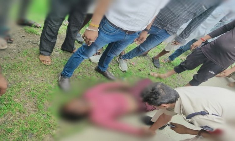 NEWS : बाइक से गिरा, और घायल हो गया व्यक्ति, फिर मौके पर पहुंची डायल हंड्रेड, और कालू को पहुंचाया अस्पताल, घरना सीतामऊ थाना क्षेत्र की, पढ़े खबर