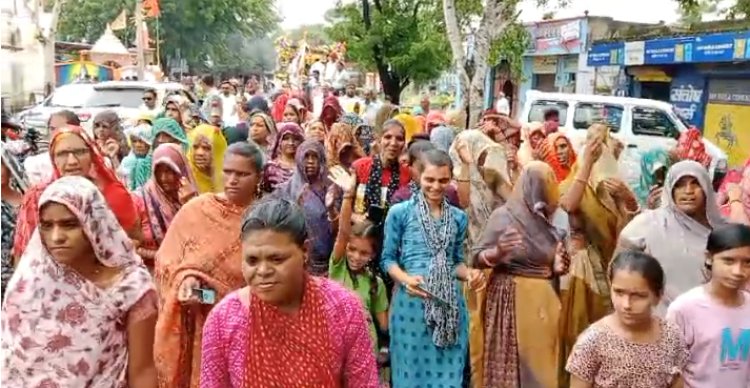 NEWS : नाग पंचमी, भाटखेड़ी गांव में भगवान श्री शेषाअवतार की शाही सवारी निकली, बड़ी संख्या में पहुंचे भक्त, दर्शन कर लिया आशीर्वाद, पढ़े मनीष जोलान्या की खबर