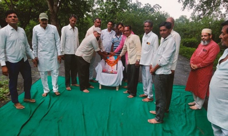 NEWS : रतनगढ़ ब्लॉक कांग्रेस ने मनाया भारत छोड़ो आंदोलन एवं विश्व आदिवासी दिवस, महात्मा गांधी के चित्र पर किया माल्यार्पण, फिर इन्होंने किया संबोधित, पढ़े खबर