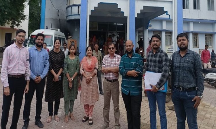 BIG NEWS : कोलकाता में महिला डॉक्टर से रेप, फिर हत्या भी, मनासा में शासकीय अस्पताल के डॉक्टरों ने किया विरोध, काली पट्टी बांधकर प्रदर्शन, पढ़े मनीष जोलान्या की खबर