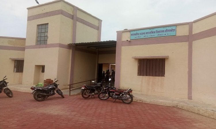 BIG NEWS : एक करोड़ की लागत से बनी स्कूल की बिल्डिंग, पर यहां शिक्षक नहीं, विद्यार्थियों का भविष्य अंधकार में, जिम्मेदार कौन...! क्या बोले अधिकारी, मामला ग्राम चीताखेड़ा का, पढ़े आजाद मंसूरी की खबर
