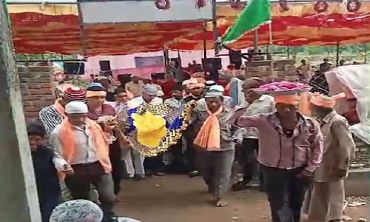 NEWS : सय्यद जसिमुद्दीन उर्फ आजाद बाबा का दो दिवसीय उर्स संपन्न, कव्वाली का शानदार आयोजन भी, पढ़े आजाद नीलगर की खबर