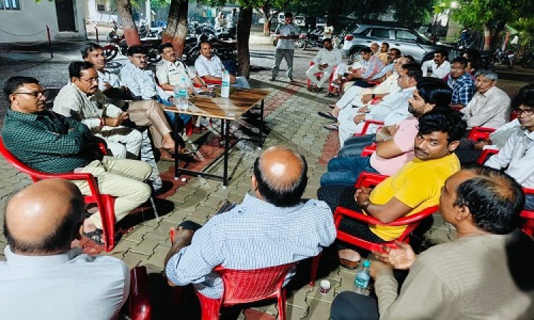 NEWS : आगामी त्यौहार, और सिंगोली थाने में अहम बैठक, इस समिति के सदस्य और नगर के नागरिक रहें मौजूद, थाना प्रभारी ने दिए ये निर्देश, पढ़े आजाद नीलगर की खबर