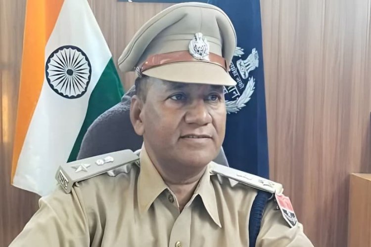 NEWS : 8 लाख की रिश्वत लेते SHO गिरफ्तार, सरकार ने आदेश जारी कर SP को किया निलंबित, पढ़े खबर