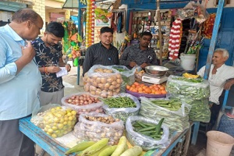 NEWS- जीरन नगर परिषद ने चलाया अभियान,कराया 60 निराश्रित गौवंश को गोशाला में प्रवेश,वंही काटे दुकानदारों, साथ की ये अपील,पढ़े खबर.........