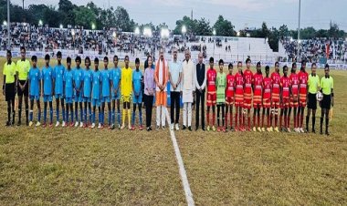 NEWS : सब जूनियर गर्ल्स नेशनल फुटबॉल चैम्पियनशिप, मध्य प्रदेश ने उड़ीसा को हराकर फाइनल जीता, रेसलर द ग्रेट खली को देखने उमड़े खेल प्रेमी, पढ़े खबर