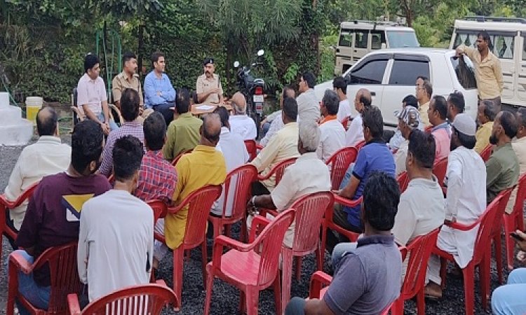 NEWS : आगामी त्योहारों को लेकर रामपुरा थाना परिसर में शांति समिति की बैठक संपन्न, अधिकारियों ने दिए ये निर्देश, पढ़े रुपेश सारू की खबर