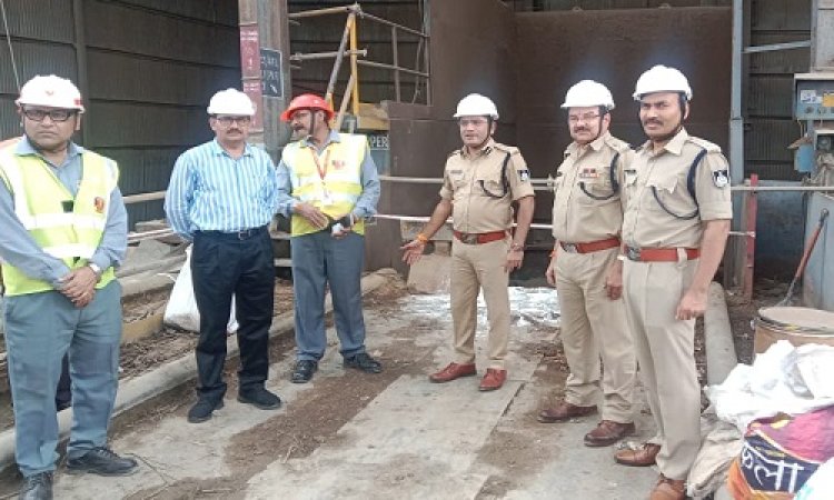 BIG NEWS : 85 अपराध, और क्विंटलों में मादक पदार्थ जप्त, नयागांव की इस फैक्ट्री में की नष्टीकरण की कार्यवाही, उज्जैन और देवास सहित इन जिले के अफसर पहुंचे नीमच, पढ़े खबर