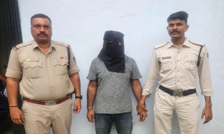 NEWS : आधार को बनाया माध्यम, और की धोखाधड़ी, अब आरोपी राहुल और मनोहरलाल चढ़े मंदसौर पुलिस के हत्थे, मामला मल्हारगढ़ थाना क्षेत्र का, पढ़े खबर