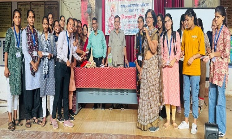 NEWS : अंतरराष्ट्रीय हिंदी दिवस, नीमच के इस कॉलेज में विशेष व्याख्यान संपन्न, प्रश्न मंच प्रतियोगिता भी आयोजित, बतौर मुख्य अतिथि के रूप में पहुंची SDM डॉ. ममता खेड़े, पढ़े खबर