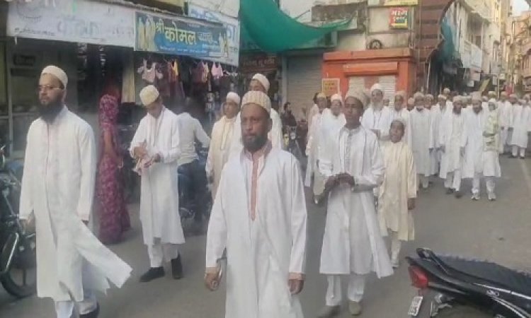 NEWS : ईद मिलाद उन नबी, मनासा में बोहरा समाज ने निकाला चल समारोह, नगरवासियों ने जगह-जगह किया स्वागत, पढ़े मनीष जोलान्या की खबर