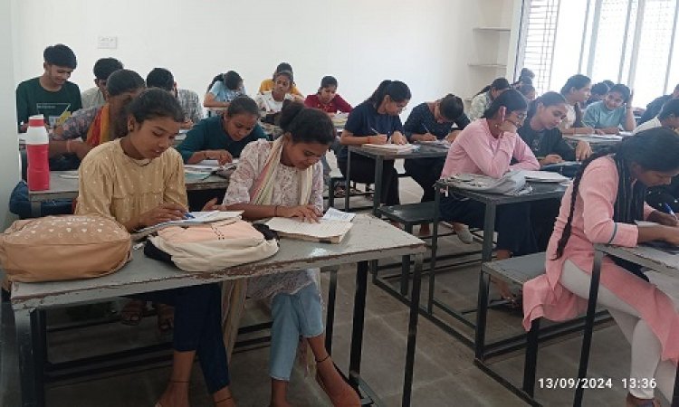 NEWS : शासकीय महाविद्यालय जीरन में हिंदी सप्ताह के तहत विभिन्न कार्यक्रम संपन्न, प्रतियोगिताओं में इन्होंने मारी बाजी, पढ़े खबर