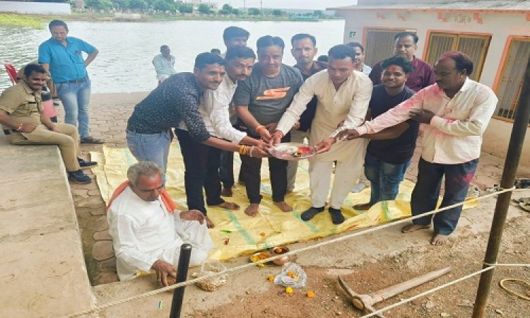 NEWS : अंनत चतुर्दशी, जीरन में शिवघाट मार्ग निर्माण का शुभारंभ, जल्द बनेगा सीसी रोड़, विशेष कार्यक्रम में यह रहें शामिल, पढ़े खबर