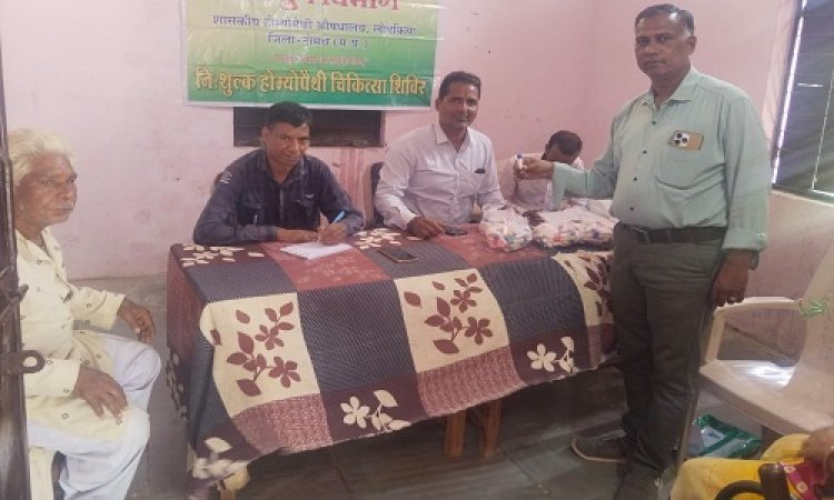 NEWS : ग्राम आंतरी बुजुर्ग पहुंची आयुष विभाग की टीम, होम्योपैथी स्वास्थ्य शिविर आयोजित, जांच के बाद दवाइयों का भी वितरण, पढ़े खबर