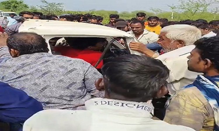 BIG BREAKING : नीमच-मनासा रोड़ पर भीषण सड़क हादसा, टेम्पों और कार की भिड़ंत, मची अफरा-तफरी, सिटी पुलिस मौके पर, एक की मौत की जानकारी भी, पढ़े खबर