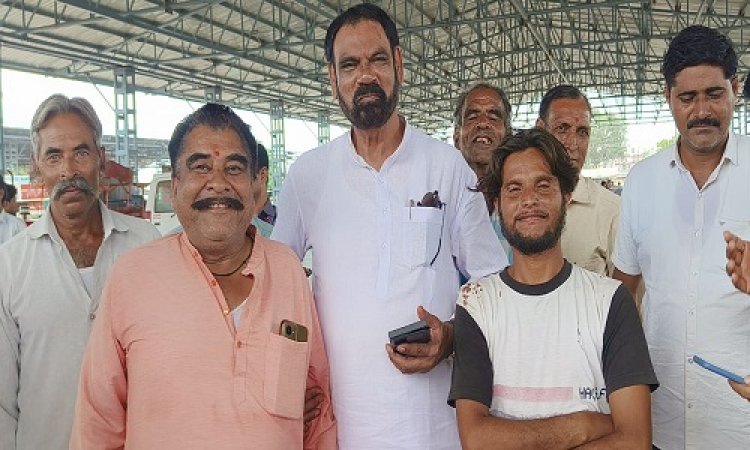 NEWS : भाजपा का सदस्यता अभियान, विधायक मारु सहित पार्टी कार्यकर्ता पहुंचे कृषि उपज मंडी, किसानों का मिला जोरदार समर्थन, हेंड टू हेंड ली सदस्यता, व्यापारियों ने भी दिखाई भागीदारी, पढ़े खबर