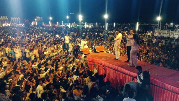 BIG NEWS : मनासा में रावण दहन के बाद भी ये आयोजन,जो नगरवासियो को भा रहे खूब,एक से एक कलाकारों की प्रस्तुतियां,देर रत तक लगता है मजमा,पढ़े ये खबर