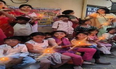 NEWS : महिला समन्वय शाखा ने बच्चों संग मनाई दीपावली, सामग्री की भेंट, लक्ष्मी प्रेमाणी ने कहां- शांति, एकता और ज्ञान का प्रकाश फैलाता ये पर्व, पढ़े खबर