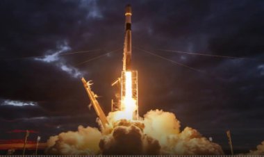GOOD NEWS : भारत में बदल गई इंटरनेट-ब्रॉडबैंड की दुनिया...! एलन मस्क की SPACEX ने लॉन्च किया ISRO का सैटेलाइट, आखिर क्या है GSAT-N2, और कैसे पाई ये बड़ी उपलब्धि, पढ़े खबर
