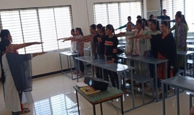 NEWS : शासकीय महाविद्यालय जीरन में स्वीप कार्यक्रम, स्लोगन और चित्रकला के होंगे आयोजन, मतदाताओं को कुछ यूं किया जाएगा जागरूक, छात्राओं ने ली शपथ, पढ़े खबर