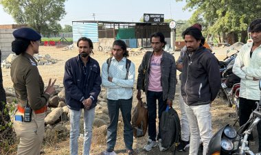 BIG NEWS: लापरवाह चालकों की जेब हुई ढीली, तो इन्हें दी समझाइश, दुर्घटनाओं को रोकने के प्रयास में नीमच की यातयात पुलिस, अब आप भी आ जाएं नियमों के दायरे में, वरना होगी ये बड़ी कार्यवाही, पढ़े खबर