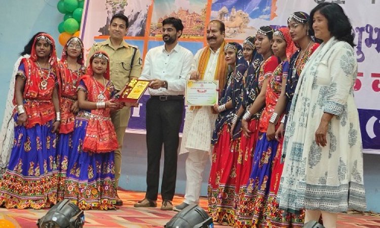 NEWS : मध्य प्रदेश स्थापना दिवस, जिला स्तरीय समारोह संपन्न, दिखाई दी विकास की झलक, विधायक परिहार ने कहीं ये बड़ी बात, पढ़े खबर
